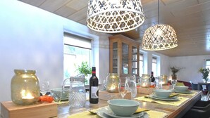 Dining - Spacious Group Home with Garden near Edersee & Kellerwald National Park (Naumburg)