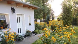 House | Reception - Spacious Holiday Home in Sommerfeld near Lake (Kremmen)