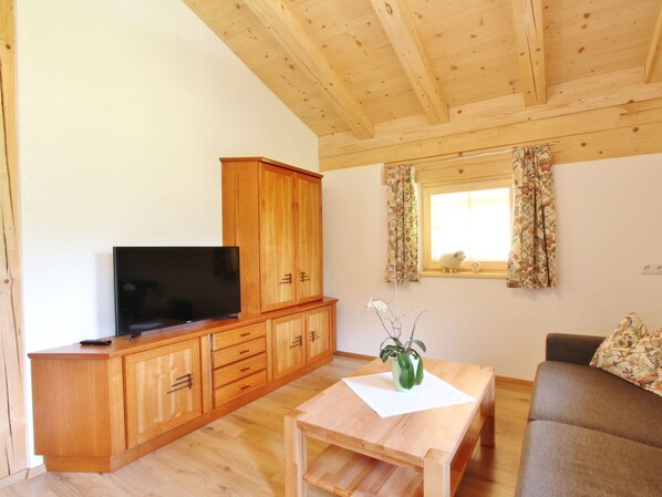 Living room - Peaceful Villa near Ski Area in Westendorf (Westendorf)
