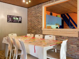 House | Dining