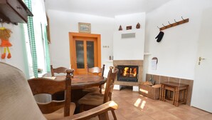 House | Tempat makan