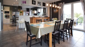 Dining - Luxurious Villa in Wibrin Ardennes With Pool (Houffalize)