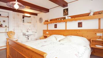 Apartemen | 1 kamar tidur dan dilengkapi dengan perabotan berbeda-beda