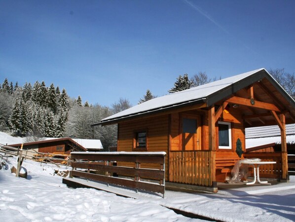 Apartment | Exterior - Ferienwohnung im Schwarzwald mit Garten (Dachsberg)