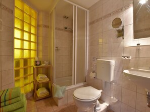 Apartment | Badezimmer