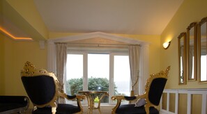 Royal Suite, Jetted Tub (Roman Palaestra) | Minibar, individually decorated, individually furnished, desk - Ferndale (Achill Island)