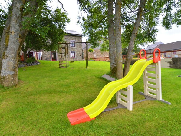 House | Property amenity - Luxurious Farmhouse in Rondu Luxembourg (Libramont-Chevigny)