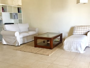 Living area - Semi-detached Holiday Home With Shared Pool, Near the Beach of Costa Adeje (Adeje)
