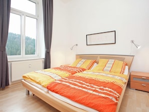 Villa | 3 bedrooms, individually furnished, bed sheets - Elegant Villa in Borstendorf (Grünhainichen)