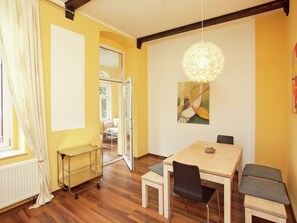 Villa | Dining - Elegant Villa in Borstendorf (Grünhainichen)