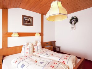 Apartment | 2 Schlafzimmer, individuell eingerichtet, Bettwäsche