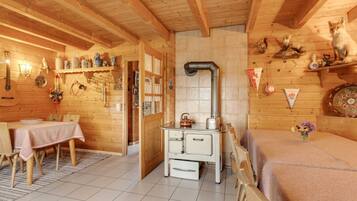 House | Dining