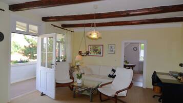 Apartment | Living area