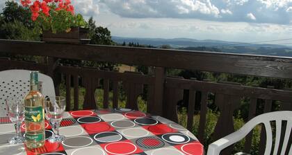 Spacious Cottage in the Giant Mountains, Near the Ski Slopes