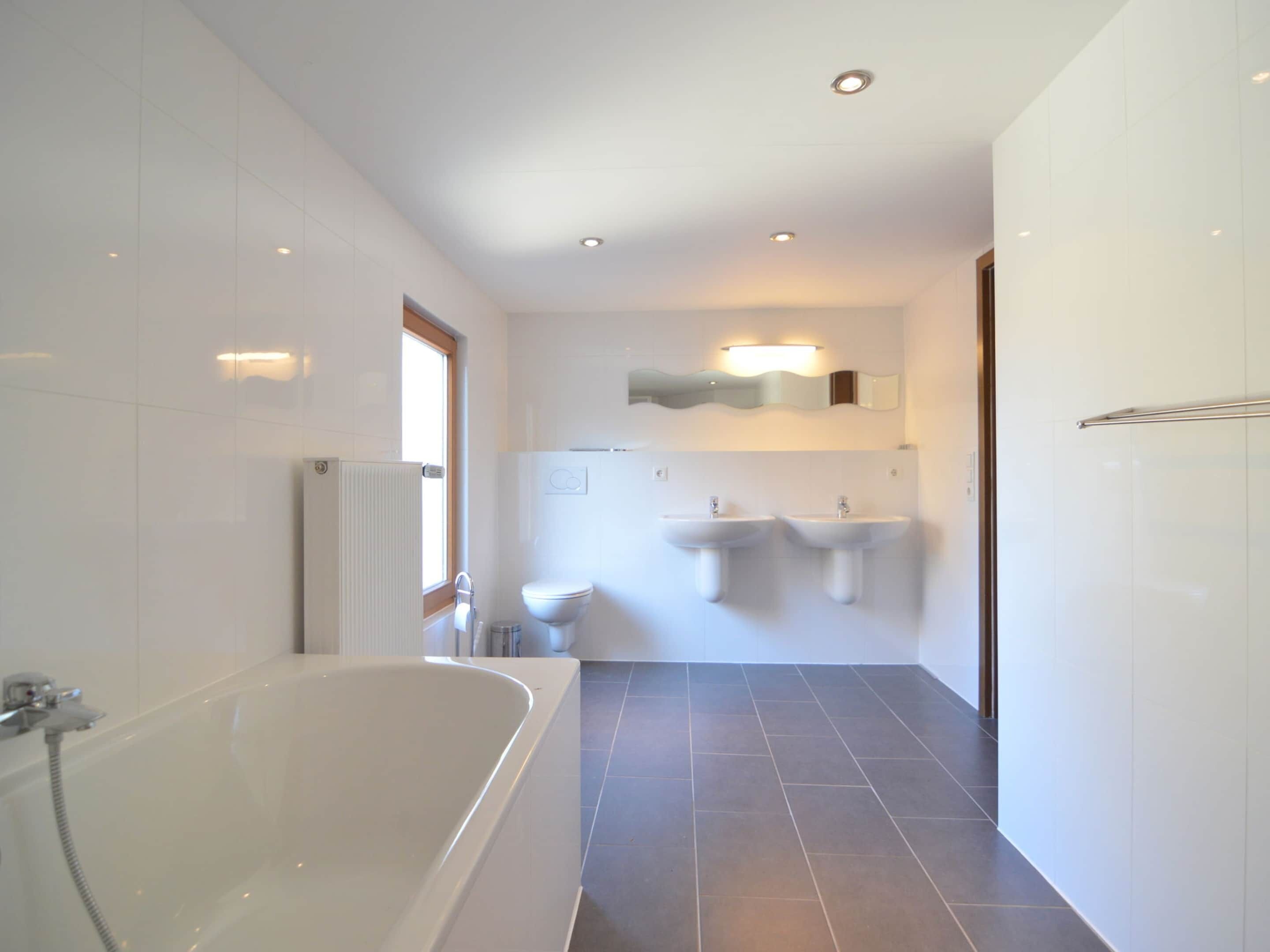 House | Bathroom