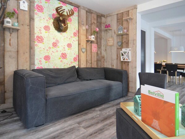 House | Living area | TV