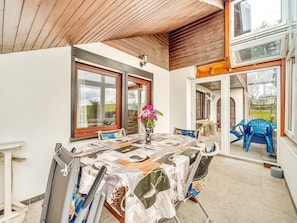 Balcony - Charming Holiday Home in Neustadt am Rennsteig With Sauna (Grossbreitenbach)