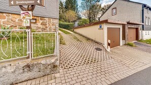 Reception - Charming Holiday Home in Neustadt am Rennsteig With Sauna (Grossbreitenbach)