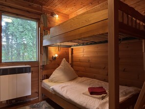 House | 2 bedrooms, individually furnished, bed sheets