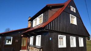 Exterior - Authentic Log Cabin With Fireplace, Only 300m to the Ski Slope, Unobstructed View (Korenov)