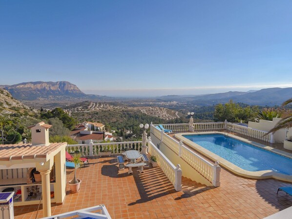 Balcony - Modern Villa in Pedreguer With Private Pool (Pedreguer)