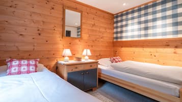 Nhà gỗ | 3 phòng ngủ, trang bị nội thất với thiết kế riêng biệt