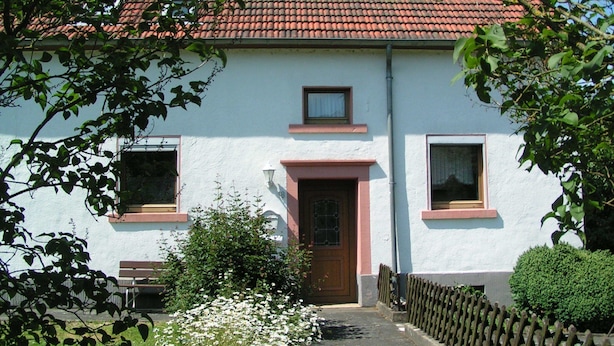 Exterior - Romantic Holiday Home in Wallenborn near Forest (Wallenborn)