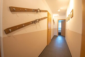 Interior - Apartment in Brixen Near Ski Lift (Brixen im Thale)