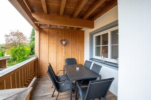 Balcony - Apartment in Brixen Near Ski Lift (Brixen im Thale)