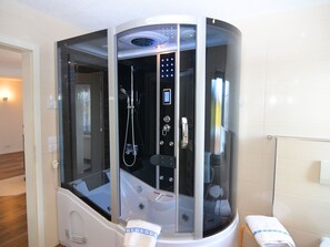 Ferienhaus | Badezimmer