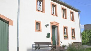 Unclassified image, 3 of 27, button - Appealing Holiday Home in Kalenborn-scheuern With Garden (Kalenborn-Scheuern)