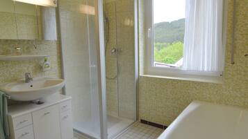 Ferienhaus | Badezimmer