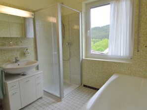 House | Bathroom