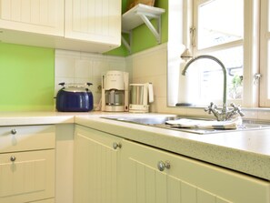 House | Private kitchen | Highchair - Holiday Home by Baltic Sea Salzhaff Beach (Rerik)