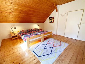 独立别墅 | 4 多间卧室、特色家居、床单