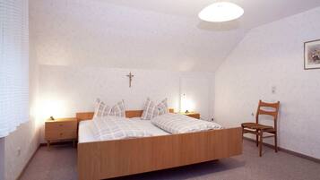 3 bedrooms, individually furnished, bed sheets