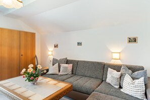 House | Living room