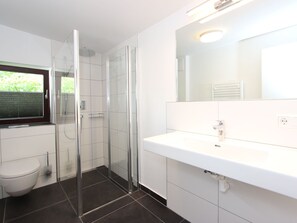 Bathroom - Modern Holiday Home in Fieberbrunn With Sauna (Fieberbrunn)