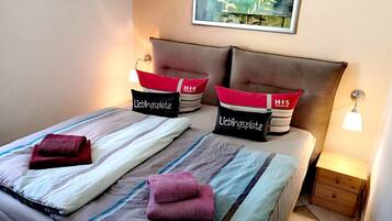 Nhà | 4 phòng ngủ, trang bị nội thất với thiết kế riêng biệt