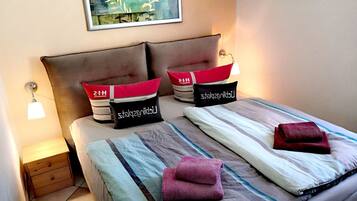 4 bedrooms, individually furnished