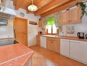 Ferienhaus | Eigene Küche | Hochstuhl