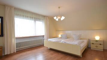 Huis | 5 slaapkamers, individueel gemeubileerd, beddengoed