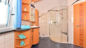 Apartment | Badezimmer