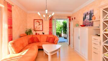 Apartment | Living area