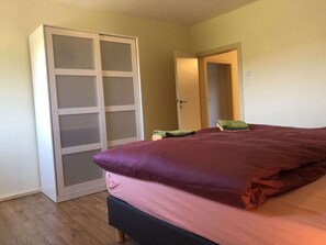 House | 4 bedrooms, individually furnished
