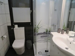 House | Bathroom - Modern Holiday Home in Lechbruck With Terrace (Lechbruck)
