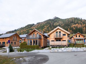 Chalet | Exterior