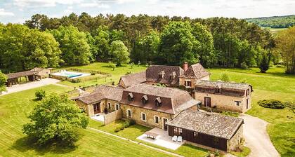 Farmstay Holiday Home in Issac France With Private Pool