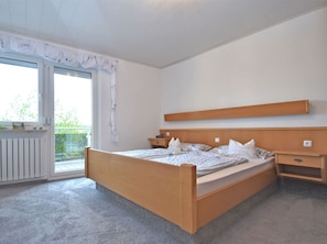 Apartment | 2 bedrooms, iron/ironing board