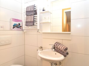 Apartment | Bathroom | Hair dryer